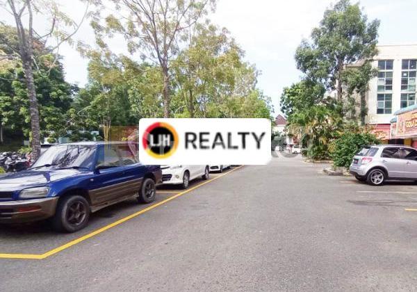 Ready-to-Use 3-Storey Panbil Mall Shop House Ready-to-Use 3-Storey Panbil Mall Shop House