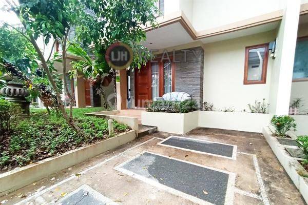 Disewakan Perumahan 2 Lantai Villa Panbil Furnished  1