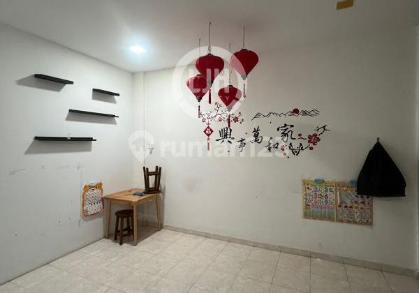 For Sale: 3-Story Shop House in Bandar Mas Sei Panas, Ready to Use 2