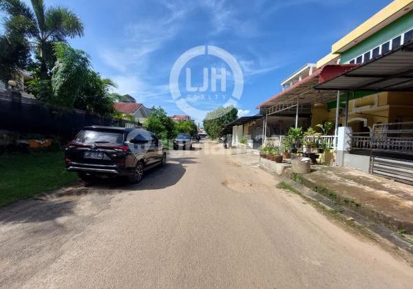 For Rent Semi-Furnished House in Palm Beach Housing Complex