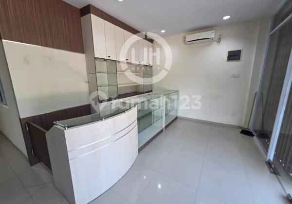 For Sale: 3.5-Story Shop House The Summer Batam City Ready to Use 2