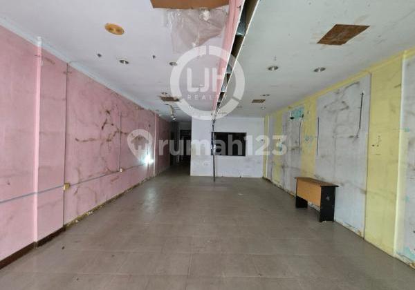 For Sale 4-Storey Shop House in Top 100 Penuin Ready to Use 2