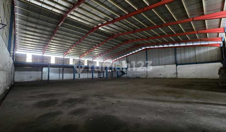 Container Access Warehouse Near Toll in Leuwigajah Industrial Complex