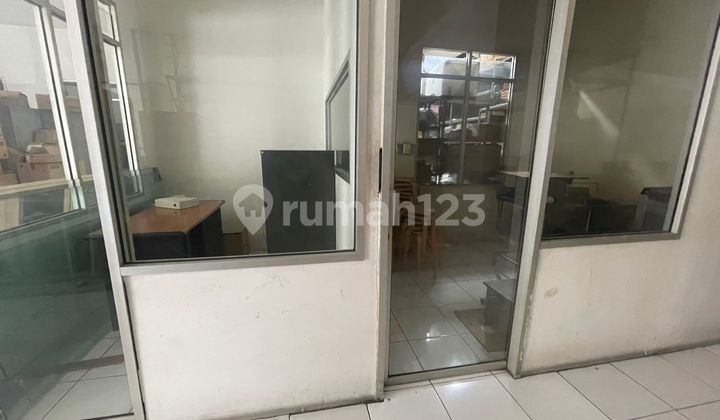 Strategic Shop House for Sale/Rent on Mainroad Setiabudi Bandung 2