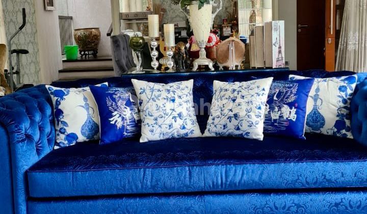 Rumah dengan Kolam Renang di Larangtapa Kota Baru Parahyangan Kbp 2