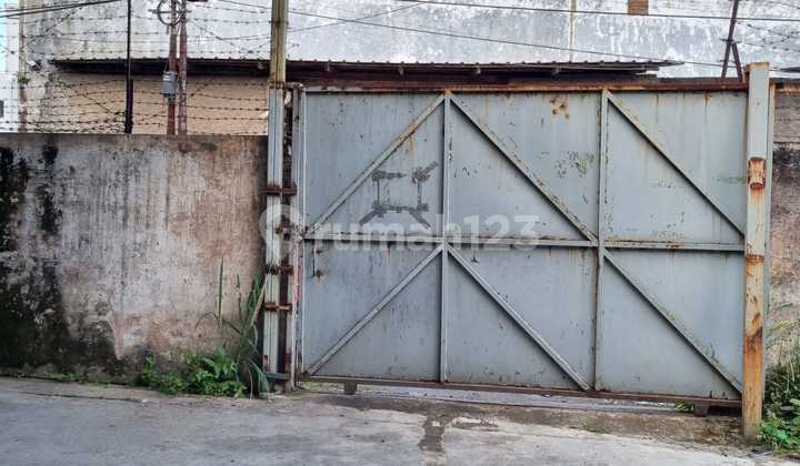 For Rent Warehouse with 40ft Container Access in Cibolerang Bandung