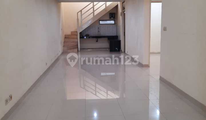 Rumah di Cluster Mekar Wangi Bandung Jalan Kaki ke Kopi Q Hadap Timur