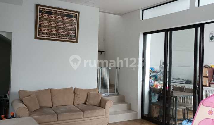 Dijual Rumah Nyaman di Summarecon Bandung Cluster Flora 2