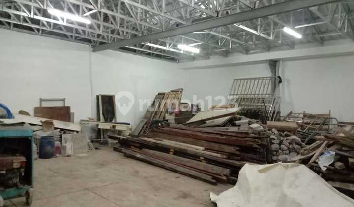 Dijual Gudang di Andir Bandung, Ada Ruang Kantor dan Kamar Tidur Dijual Gudang di Andir Bandung, Ada Ruang Kantor dan Kamar Tidur