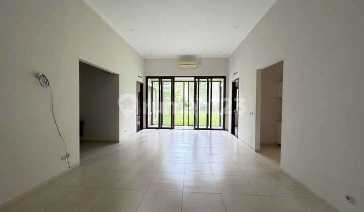 Comfortable House with Spacious Garden in Btd 1 Kota Baru Parahyangan Kbp