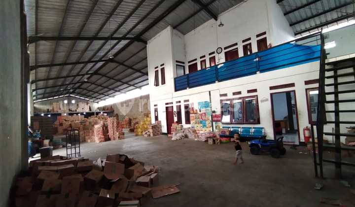 Dijual Gudang Strategis di Sumedang Dekat Tol Ciakar