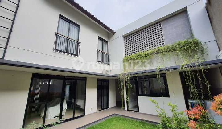 Dijual Rumah Nyaman di Lokacitra Kota Baru Parahyangan KBP