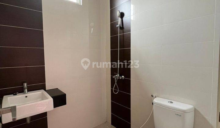 Rumah 2 Lantai Bagus Unfurnished Cluster Edison Scientia