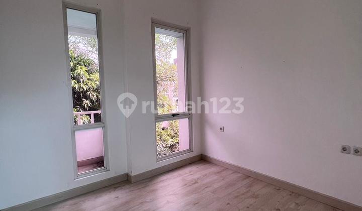 Rumah 2 Lantai Bagus Unfurnished Cluster Edison Scientia