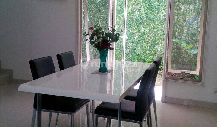 Rumah 2 Lantai Bagus Rapi Cluster Pascal Scientia Gading Serpong 2