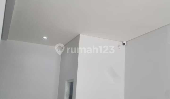 New 2-Story Shophouse at Il Lago Grande Gading Serpong 2