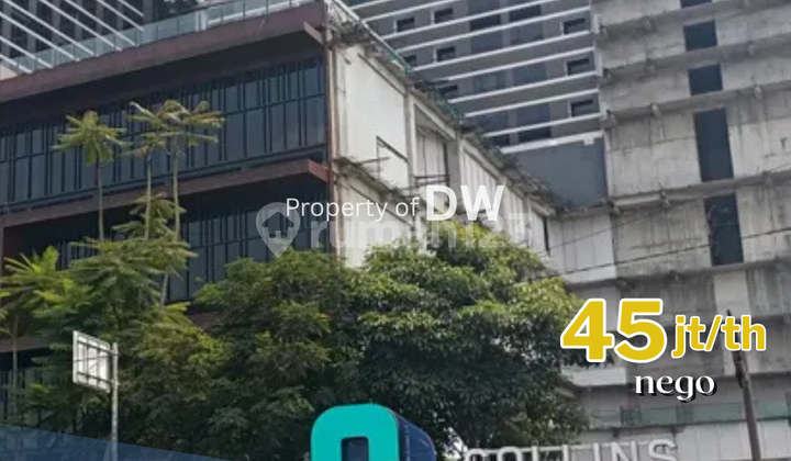 Collins Boulevard Apartemen 1 Kamar Tidur Furnished Bagus