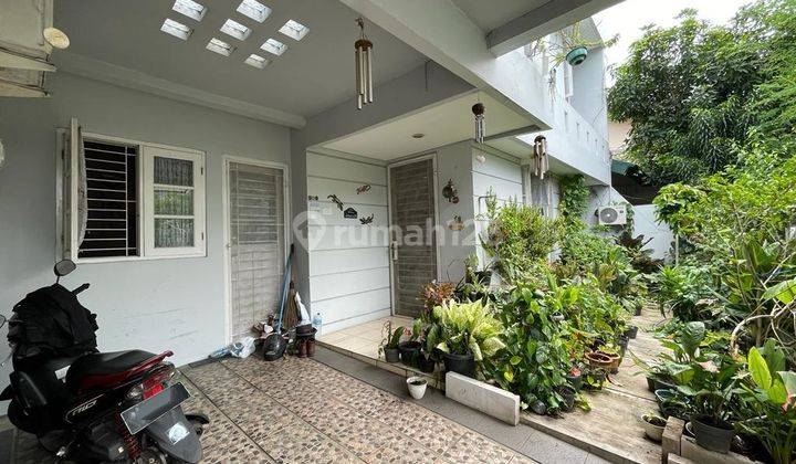 Rumah Bagus 2 Lantai Semi Furnished Di Cinere 2