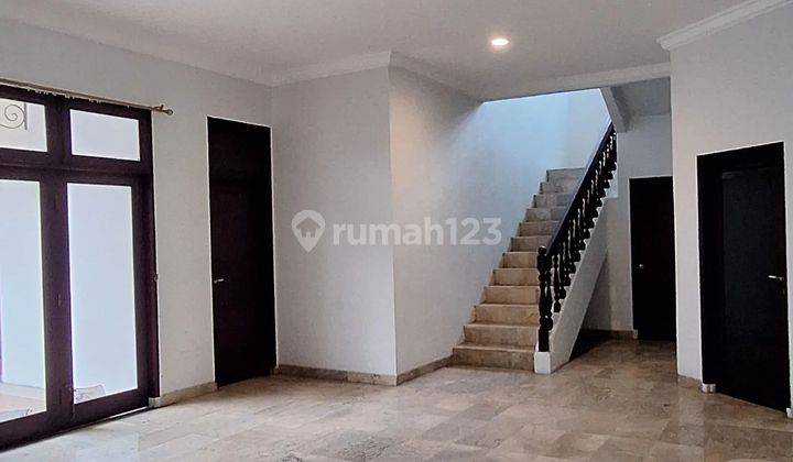 Rumah  Sangat Nyaman Di Dalam Komplek  2