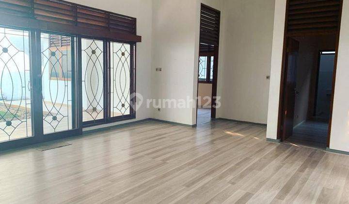 di Jual Rumah Terawat Lokasi Bagus Harga Murah di Pondok Indah 2