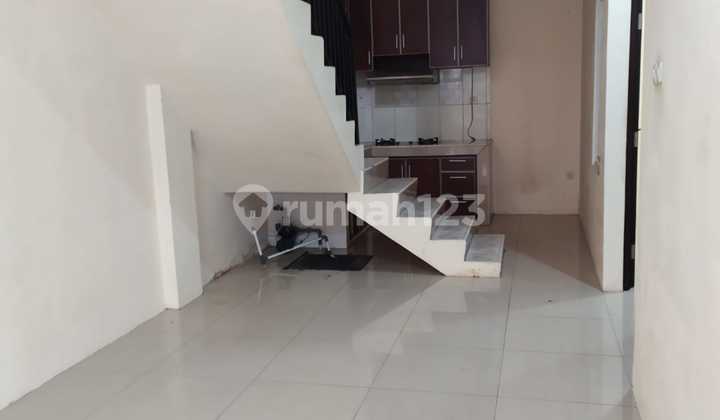 Rumah 2 Lantai di Hibrida Kelapa Gading Jakarta Utara Rumah 2 Lantai di Hibrida Kelapa Gading Jakarta Utara