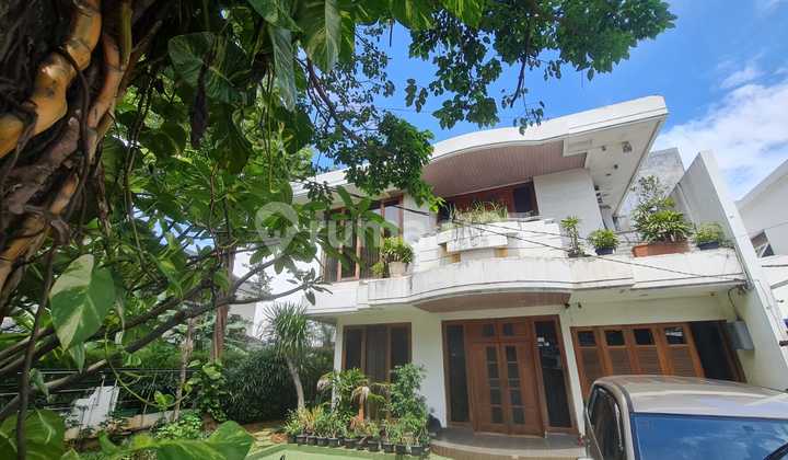 Rumah di Lokasi Komersil Pegangsaan Indah Kelapa Gading