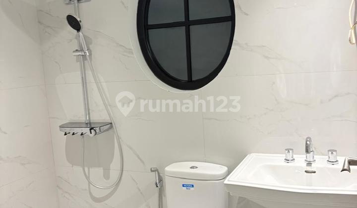 Di Jual Rumah Mewah Brand New American Classic Di Cempaka Putih 