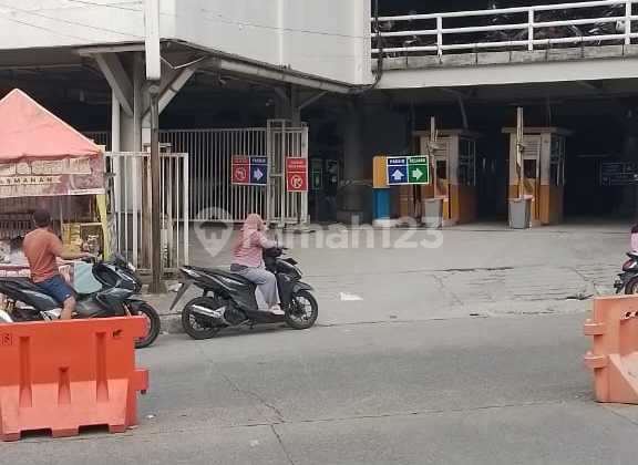 Di Jual Gedung Parkir 4 Lantai Di Dekat Stasiun Depok Baru, kantor walikota Depok