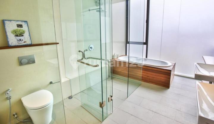 Disewakan: Townhouse dengan Tempat Parkir Sangat Luas di Kemang, Jakarta Selatan (Dekat Mcd Kemang) 2