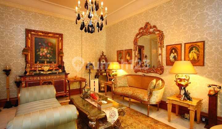 Di Jual Rumah Mewah di Menteng, Jakarta Pusat 1