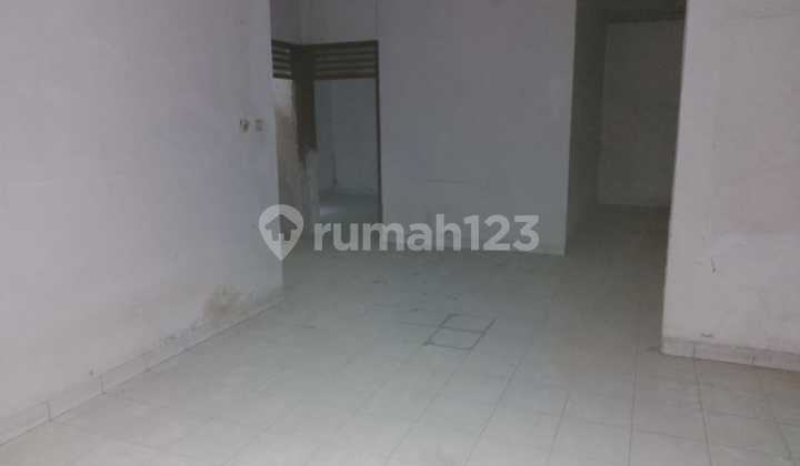 For Rent: Shop House + Multi-story House. Located on East Bekasi Road, East Bekasi.