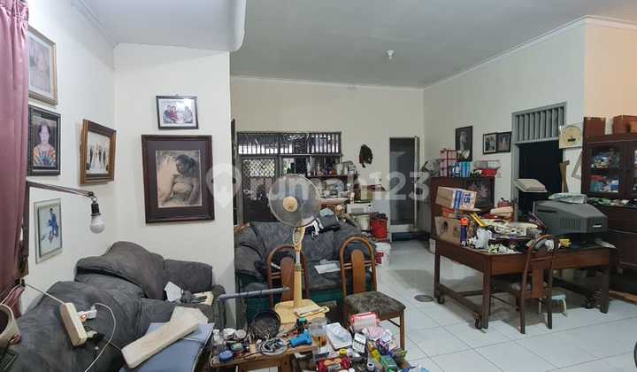 Dijual Rumah Hoek di Gading Griya, di Kelapa Gading 1