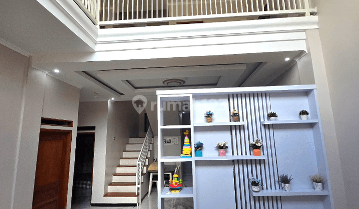 Rumah 3 Lt Di Perumahan Rancamaya Estate, Cluster Balcony Grande 2