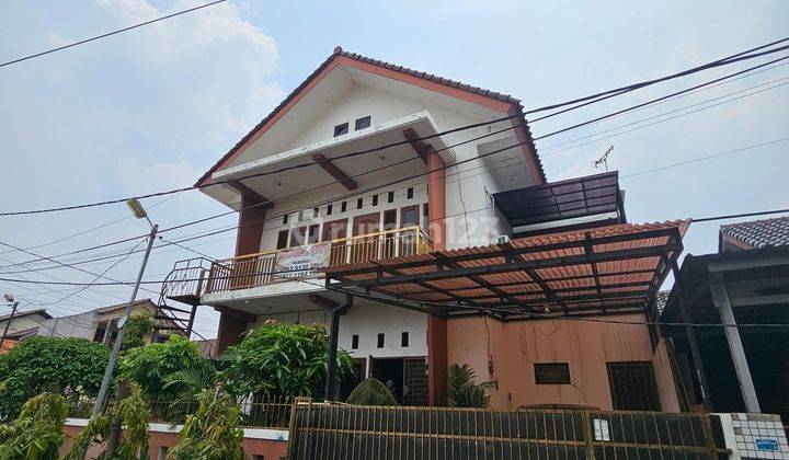 Rumah di Komplek Larangan Indah Tangerang yang nyaman 1