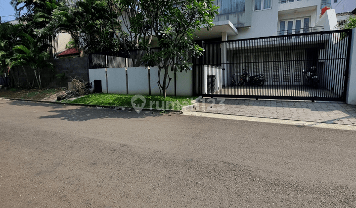 Rumah Modern 2 Lantai Pondok Indah Siap Huni SHM Komplek Asri 1