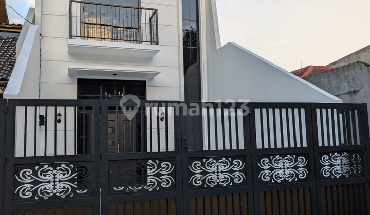 Nice House Brand New In Cinere Complex Freehold Certificate 2