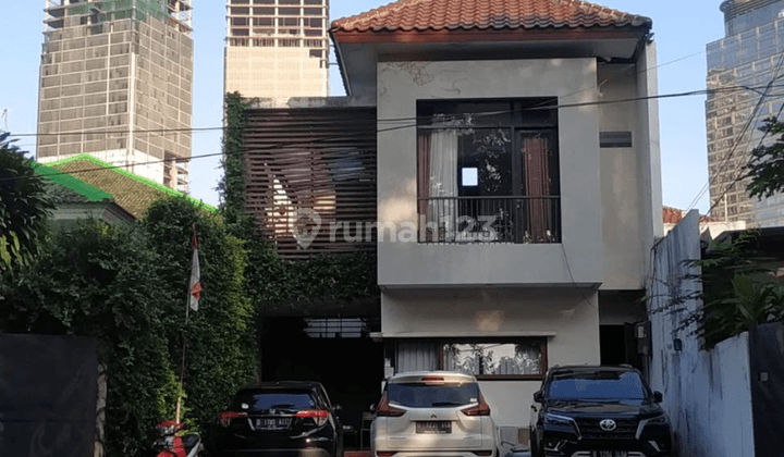 Kost 2 Lantai di Menteng Jakarta Pusat Surat SHM Area Strategis 1