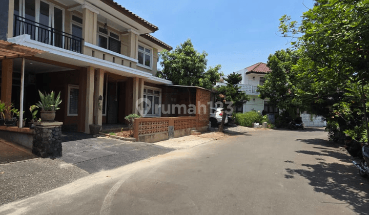 Rumah Minimalis Modern SHM Dalam Komplek Puri Bintaro 2