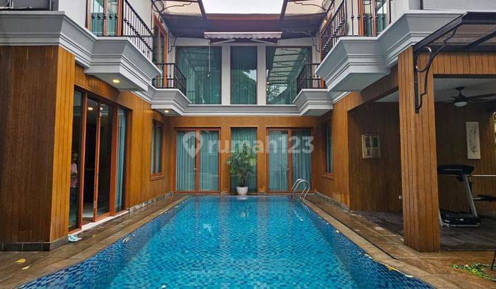 Rumah Mewah Design Tropical Modern di Patra Kuningan 1