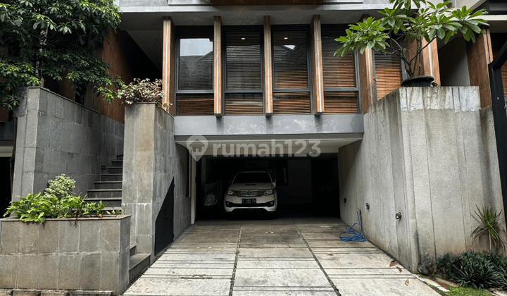 Rumah Nyaman 2 Lantai Fully Furnushed di Cipete 2