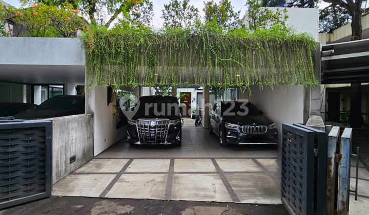 Rumah Bagus Dalam Townhouse Di Kemang