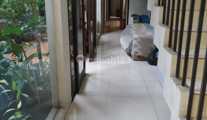 Kost 2 Lantai di Menteng Jakarta Pusat Surat SHM Area Strategis 2