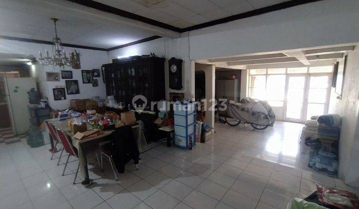 Rumah bangunan lama, butuh renovasi, hitung tanah 2