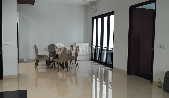 A Nice And Cozy House In A Good Neighboor Hood Close To Toll Way