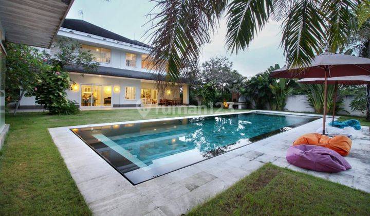A Beautiful And Cozy House In A Good Area At Kerobokan 2