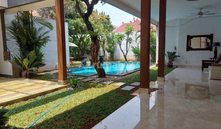 A Nice And Cozy House At Patra Kuningan Area 1