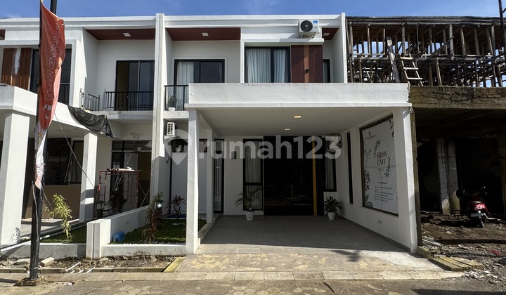 Rumah Siap di Poros Jalan Cendrawasih Makassar