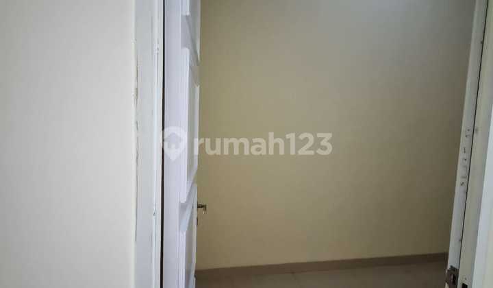 Rumah 2 Lantai Murah Duta Garden, Tangerang 2