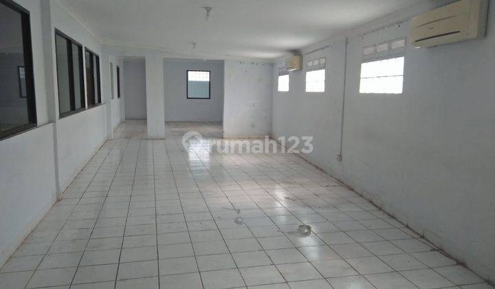 Gudang di Jl Kh Ahmad Dahlan Duri Kosambi, Jakarta Barat, 2.100m2 M 2