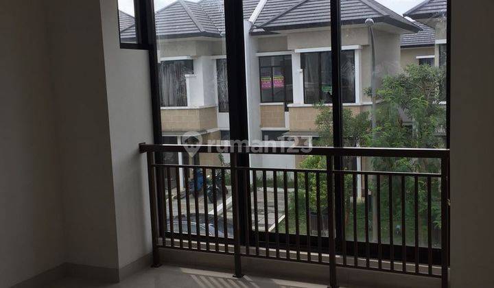 Rumah 2 Lantai di Eminent Bsd Cluster Illustria 1